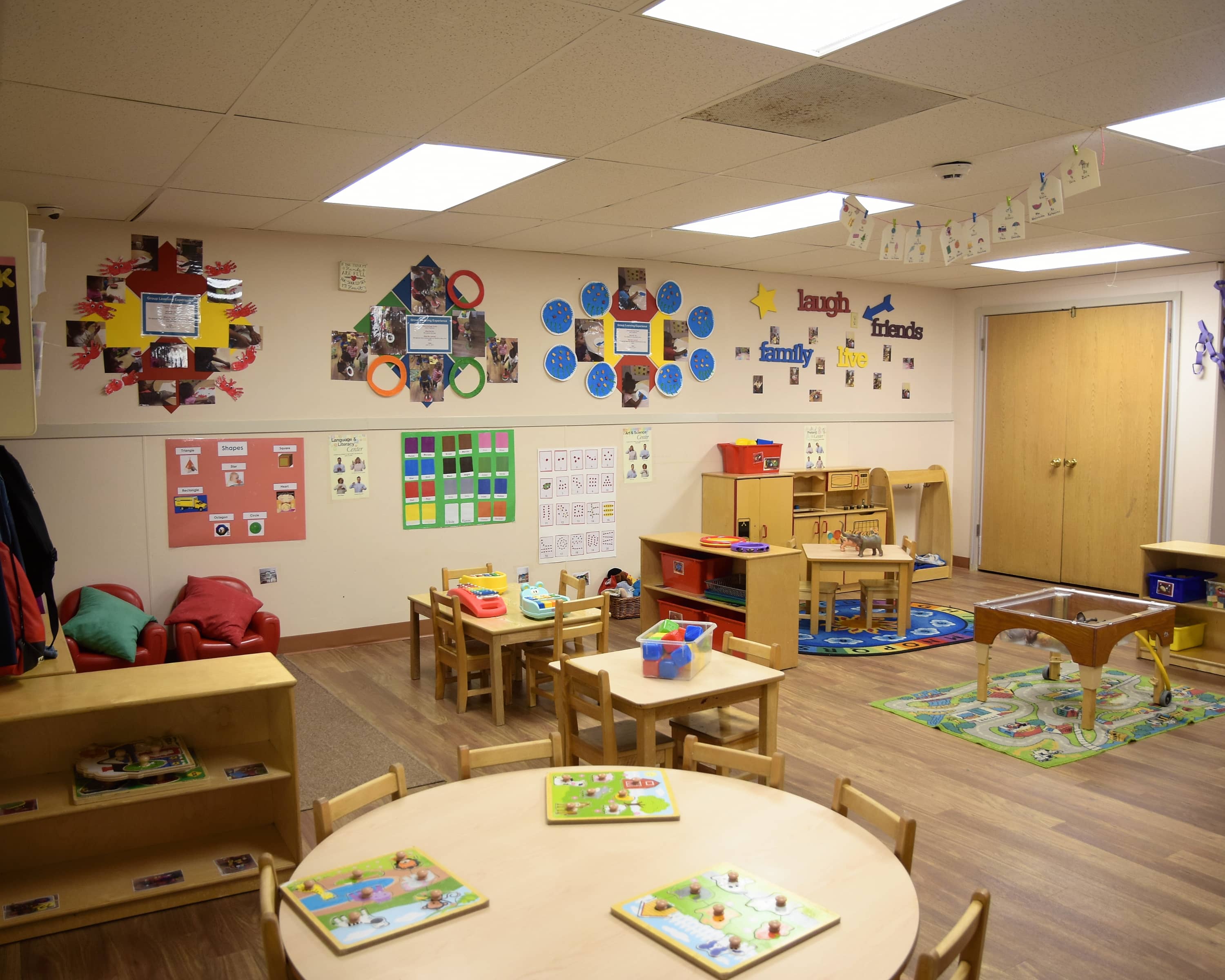 Porn pics la petite academy appliion lilly naked nude